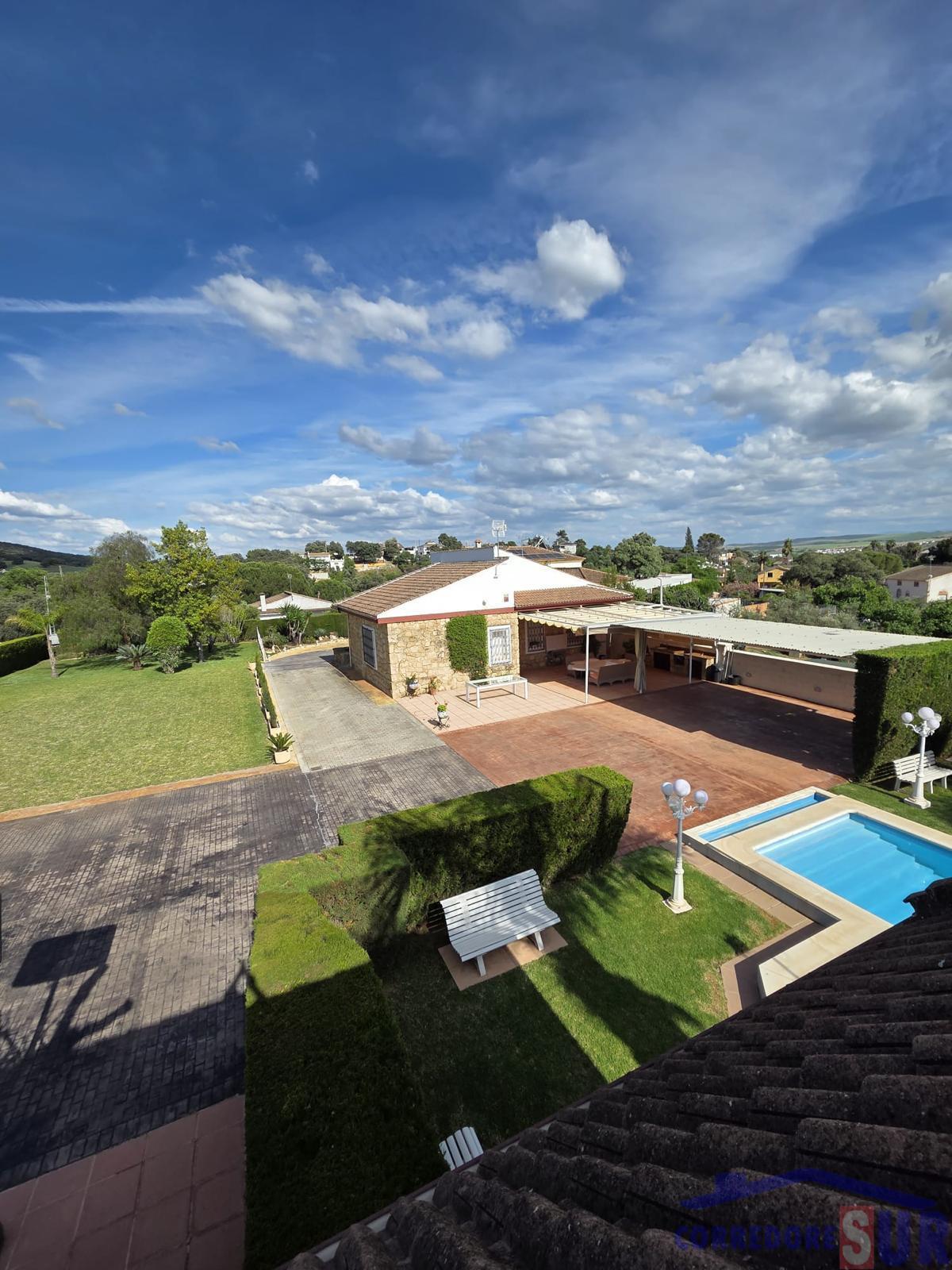 Chalet en Alcolea